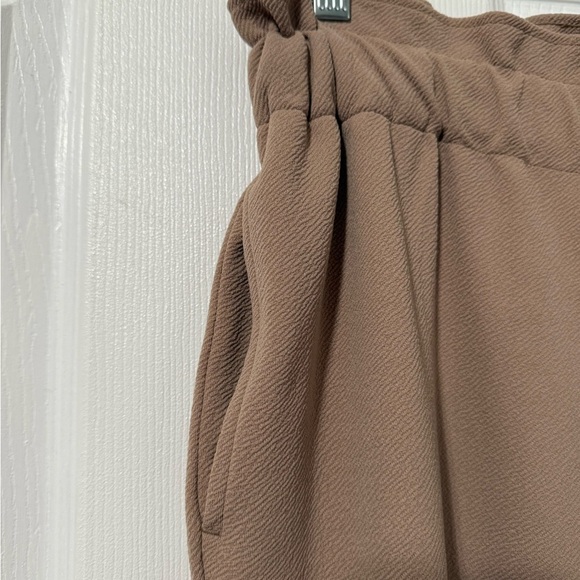 Bar III Trendy Plus Size Paperbag-Waist Jogger Dress Pants Warm Ginger 1X NWT - Picture 3 of 11